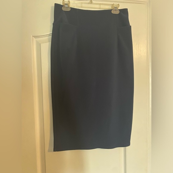 Snoga perfect fit pencil skirt- navy ribbed - Picture 2 of 6
